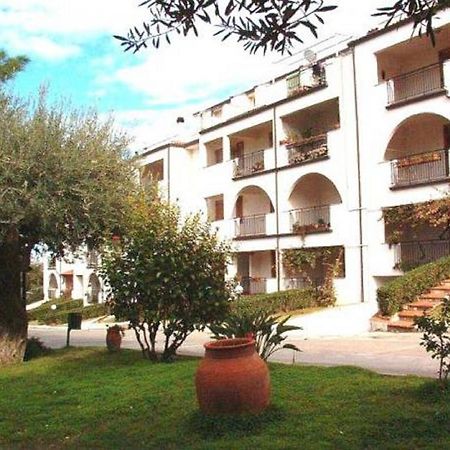 Residence L'uliveto Gioiosa Marea Esterno foto