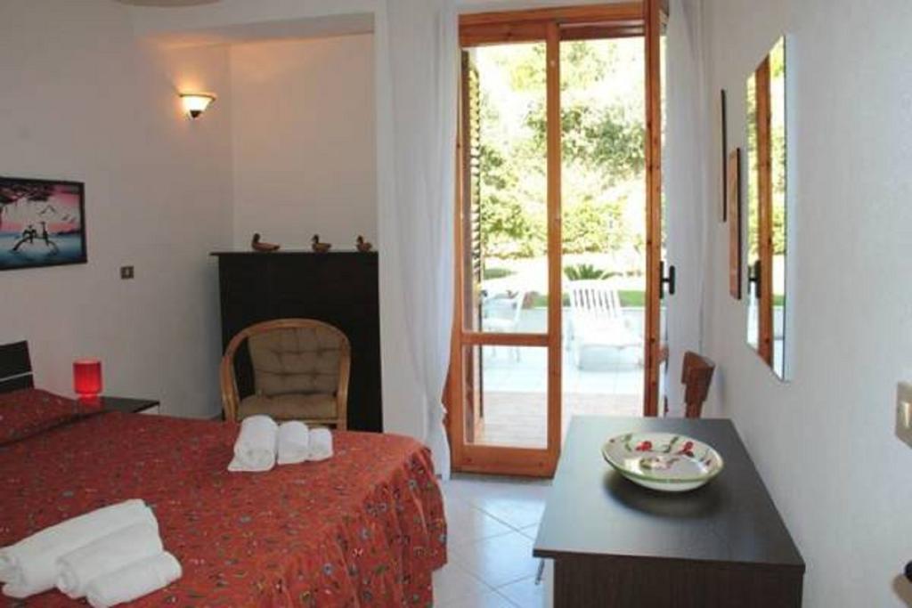 Residence L'uliveto Gioiosa Marea Esterno foto