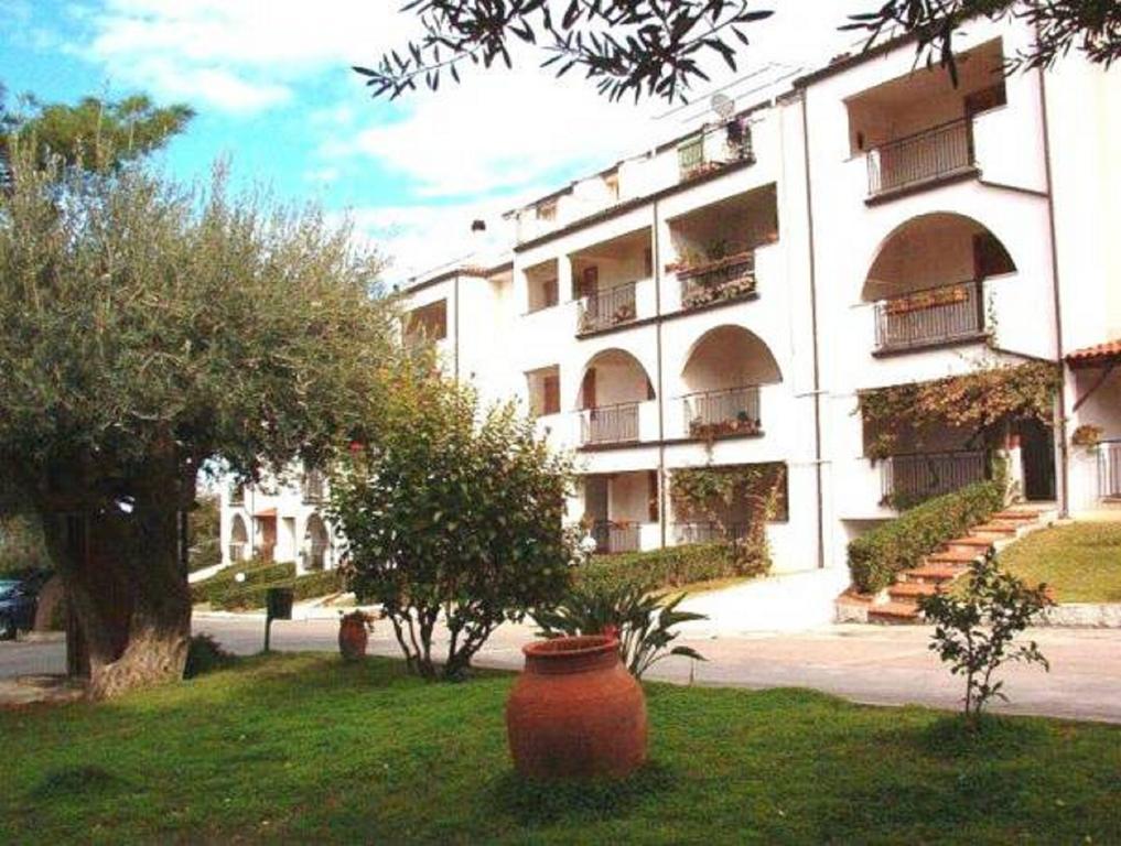 Residence L'uliveto Gioiosa Marea Esterno foto